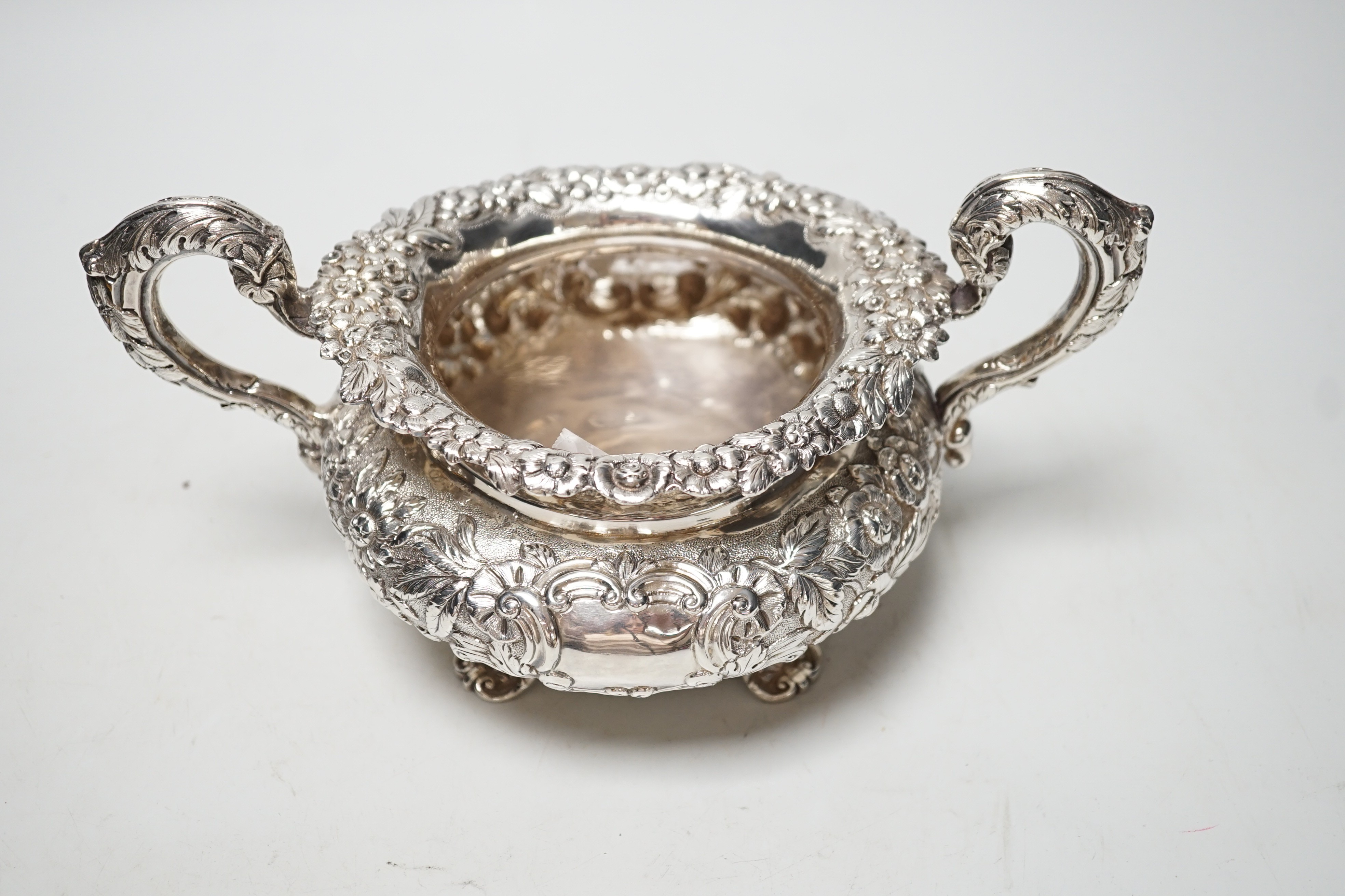 A William IV Irish cast silver two handled sugar bowl, Dublin 1833, by Richard Sawyer, 23.9cm over handles, 14.5oz.